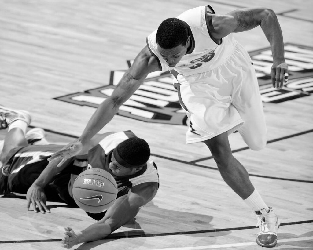 Blessures basketball : symptômes, traitement ᐅ CAREA Kiné sport Paris