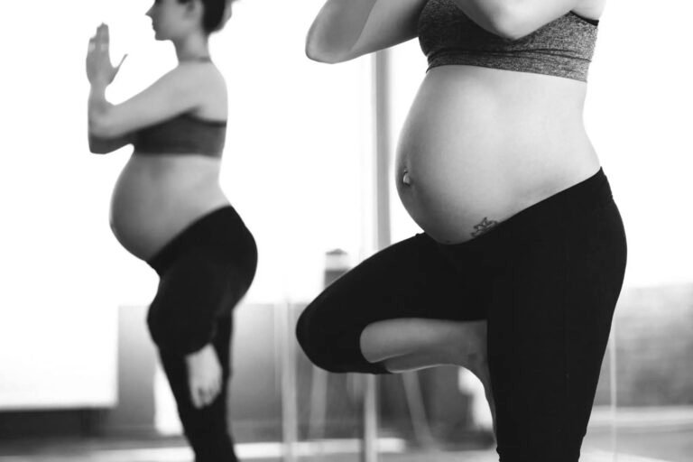 Comment soulager le mal de dos lors de la grossesse ? ᐅ CAREA Kinésithérapie Paris